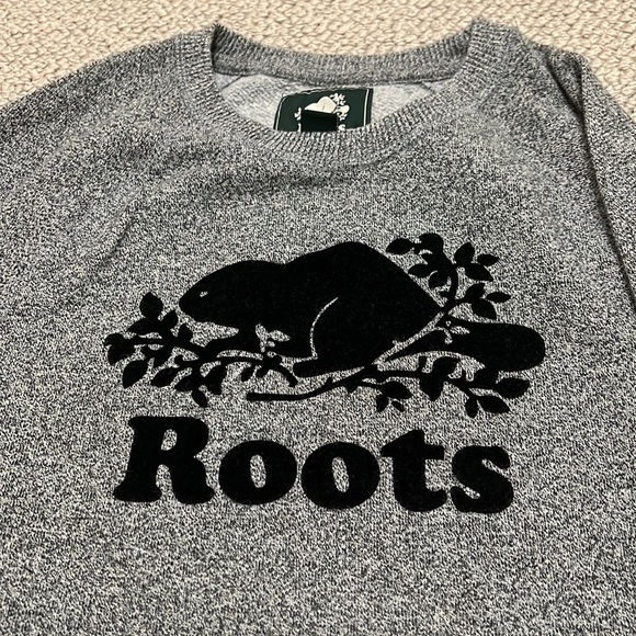 Roots original crew neck sweater size xxs - Picture 2 of 3